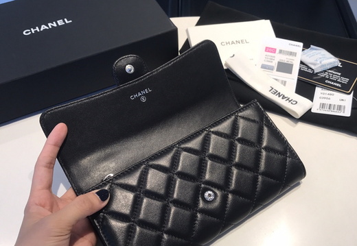 Chanel-Wallet